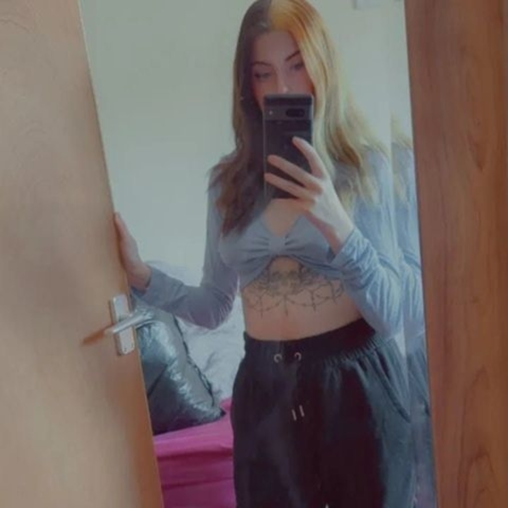 Meet your Posher, Natasha
